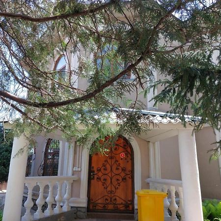 Room Hostel Dostyk Almaty Ngoại thất bức ảnh