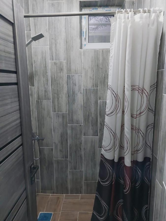 Room Hostel Dostyk Almaty Ngoại thất bức ảnh