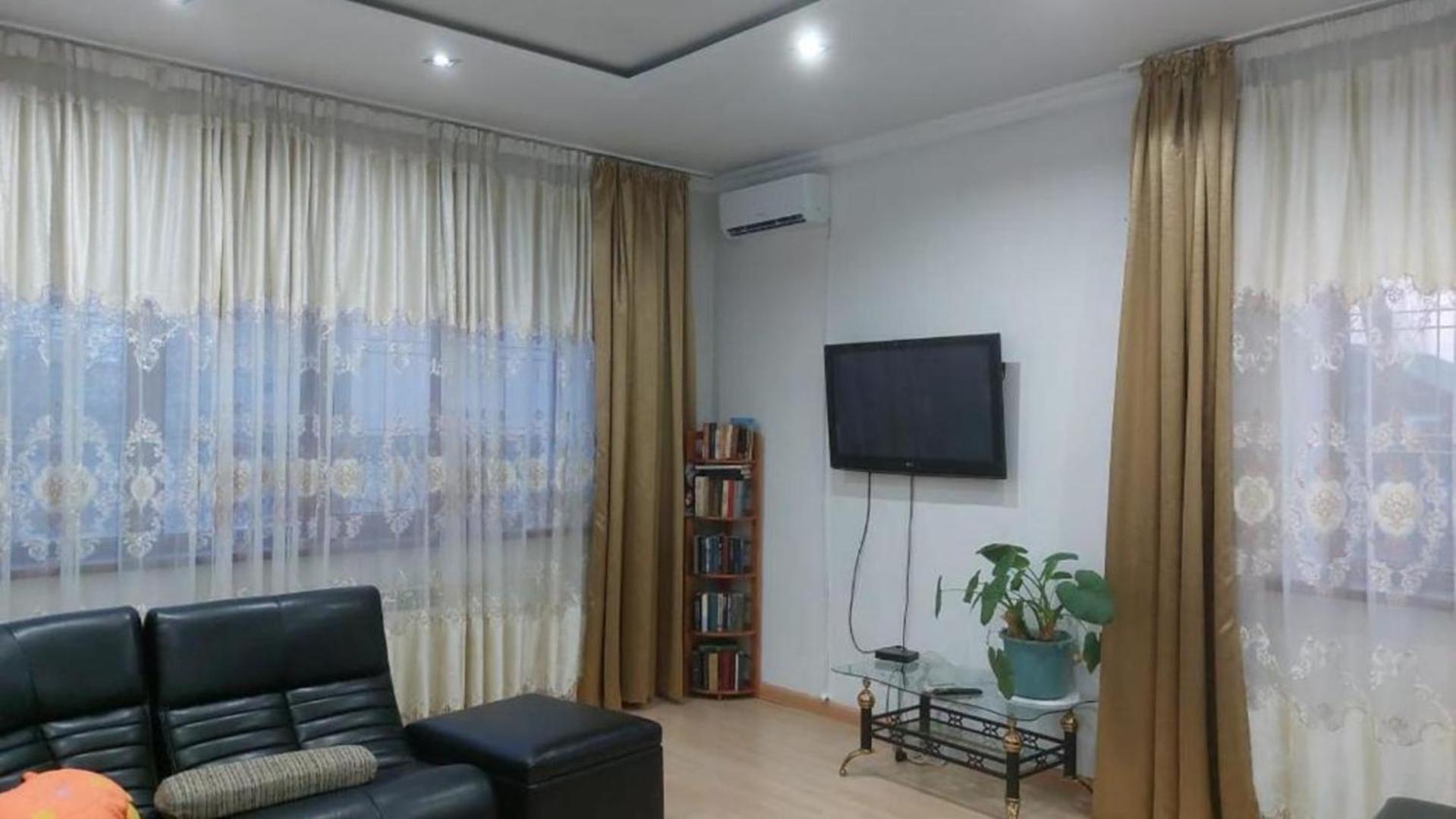 Room Hostel Dostyk Almaty Ngoại thất bức ảnh