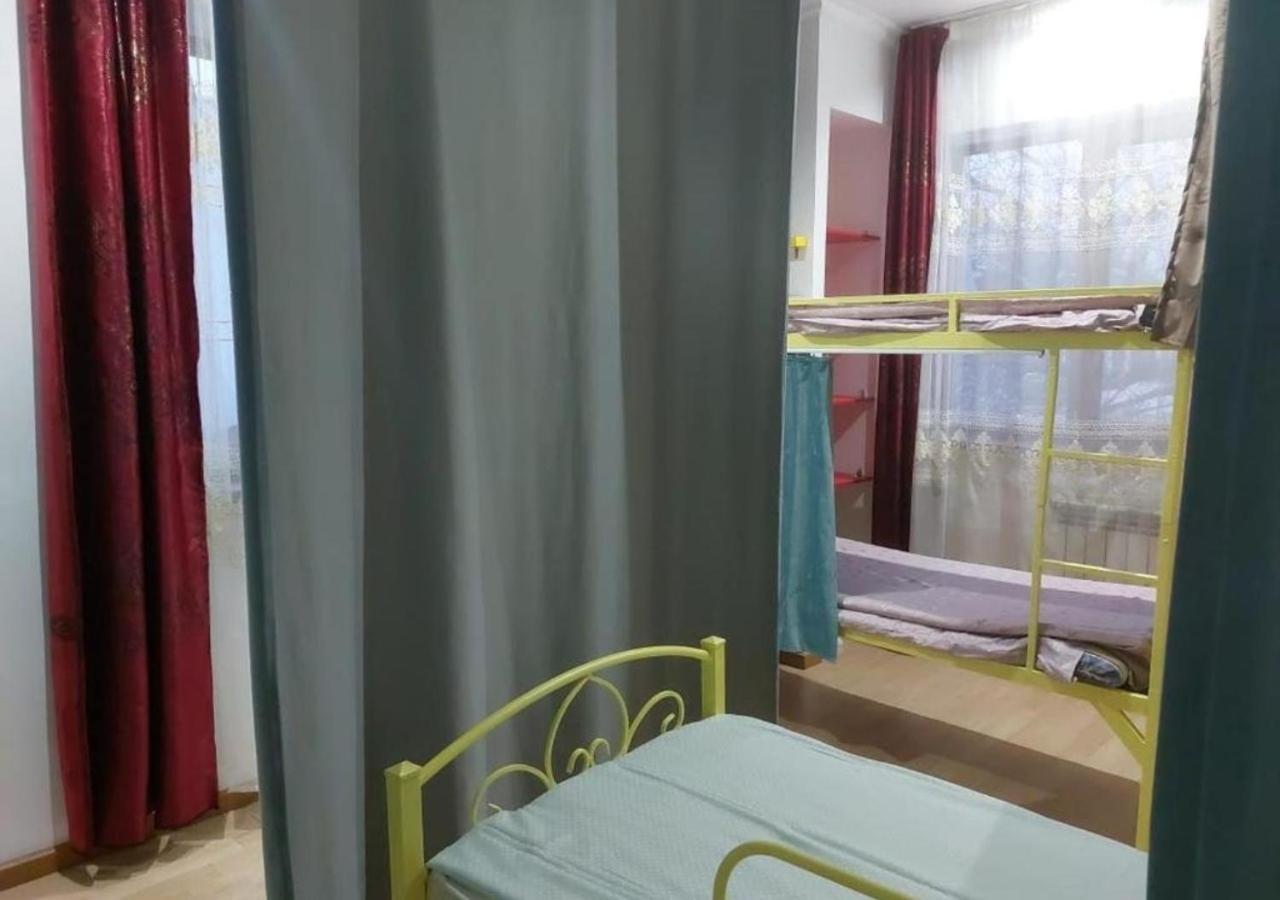 Room Hostel Dostyk Almaty Ngoại thất bức ảnh